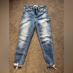 Women’s Blue Distressed capris